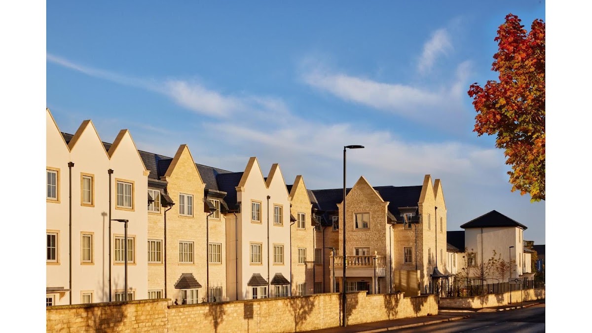 Hallmark Midford Manor Luxury Care Home