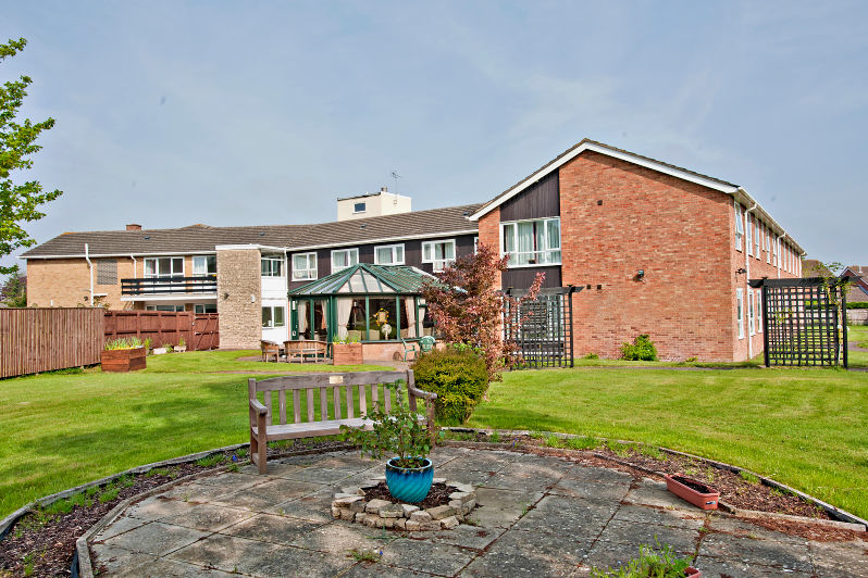 Saintbridge House