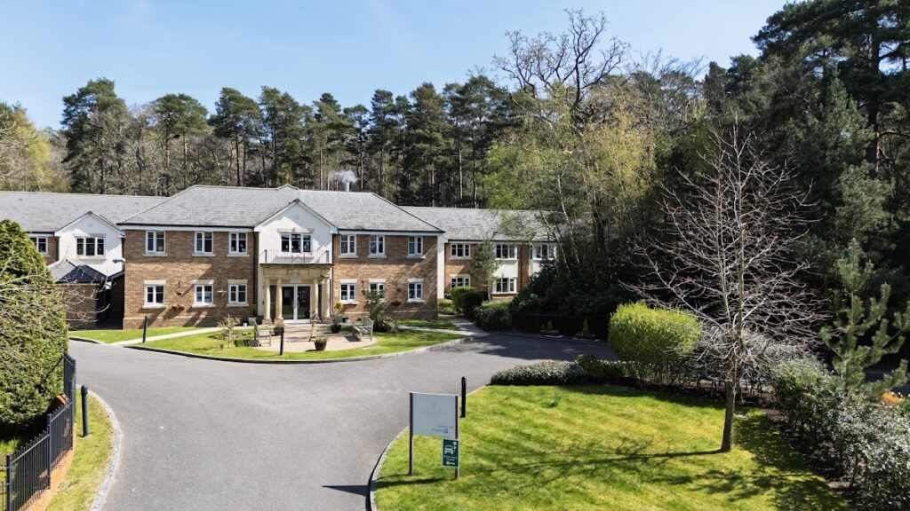 Holly Lodge Care Home | Forest Care