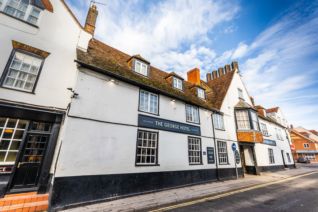 The George Hotel – Amesbury, Stonehenge