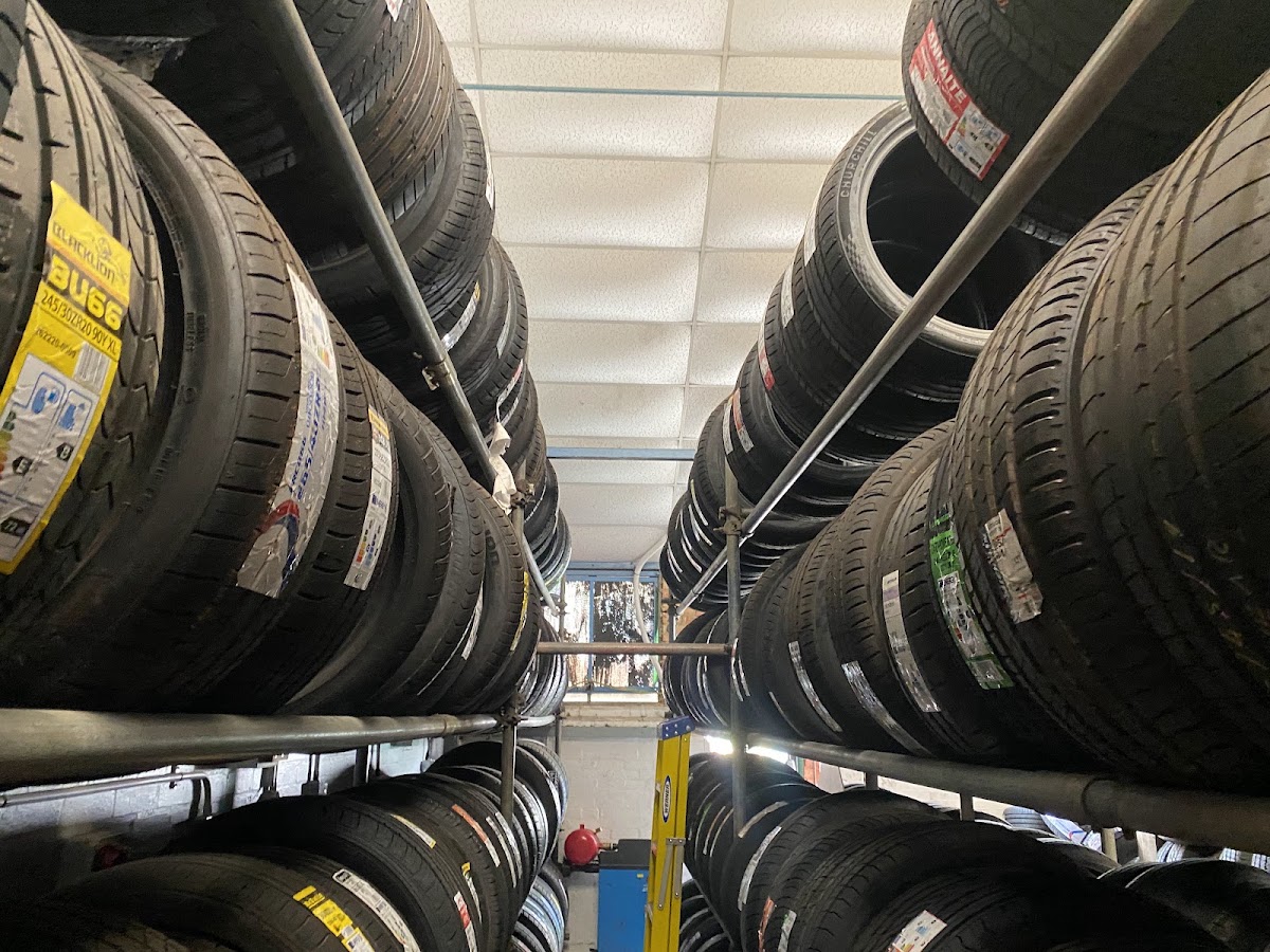 24 Hour Mobile tyre Fitting Cambridge