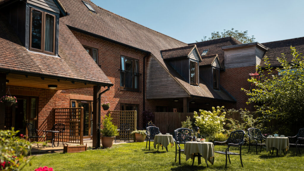 Abbeycrest Care Home – Care UK