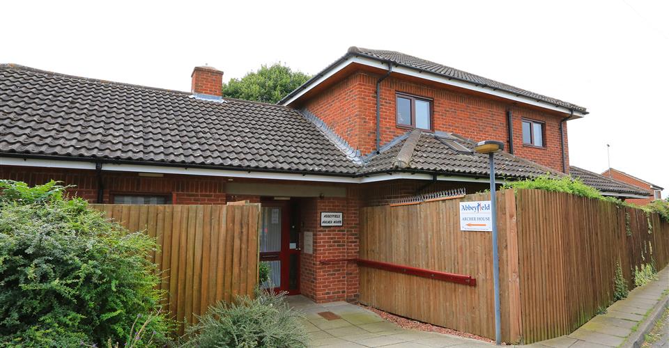Archer House
