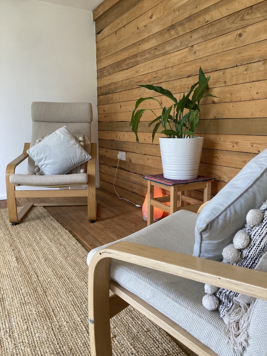 Aronn Pace – Psychotherapeutic Counselling
