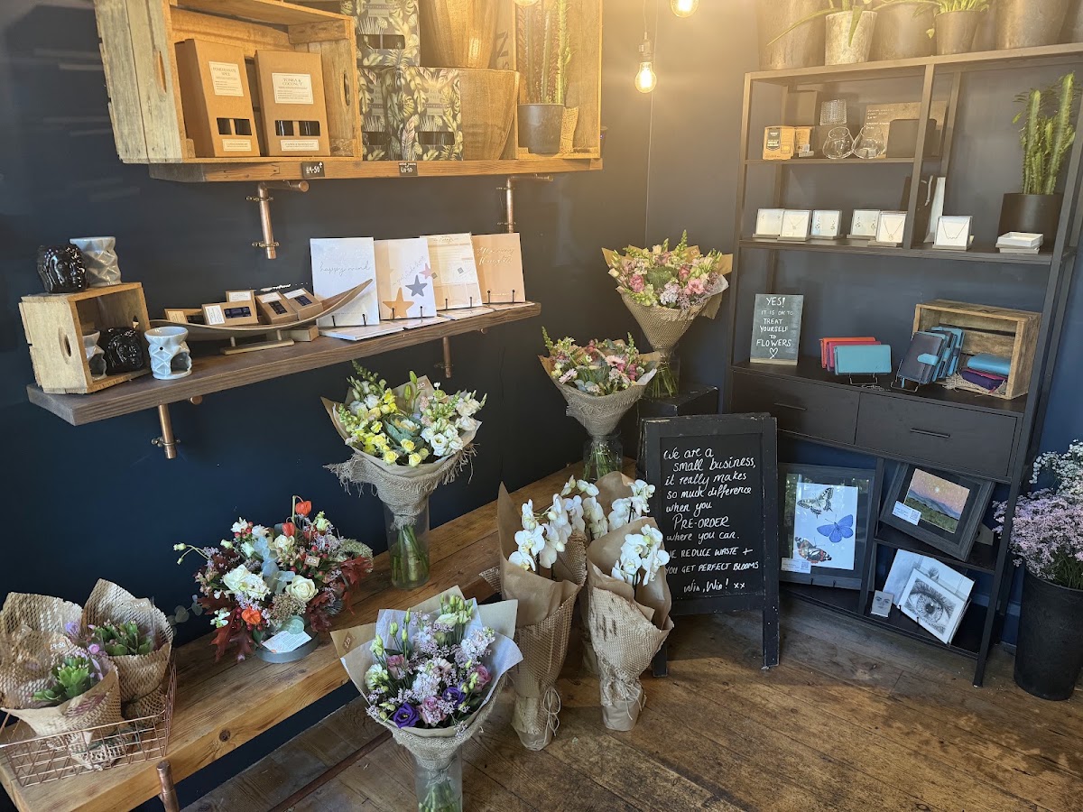 Bella June Flowers of Lindfield