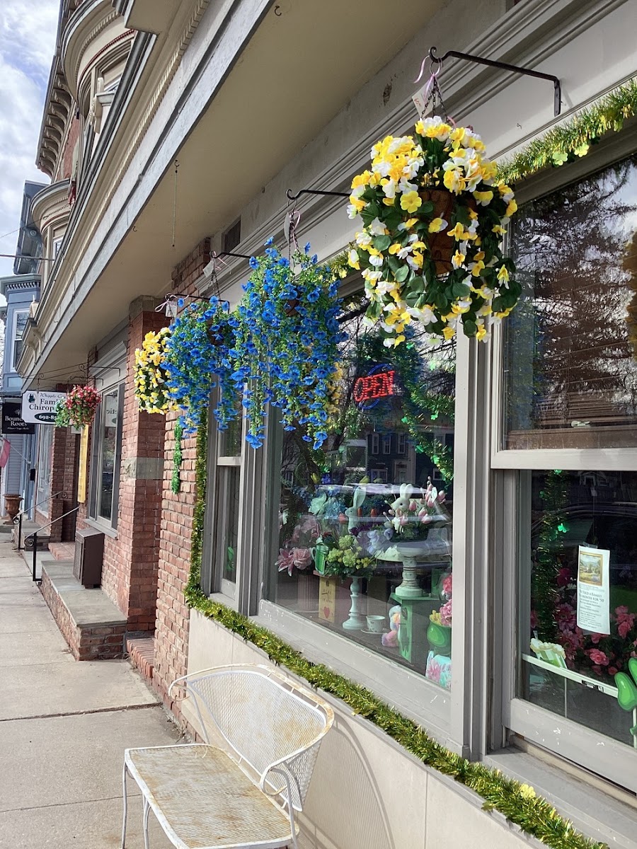 Cambridge Flower Shop & Flower Delivery