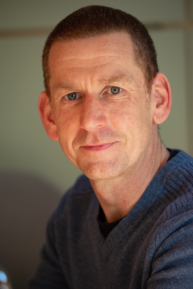 (CBT) Cognitive Behavioural Therapy – (EMDR) Eye Movement Desensitisation Reprocessing – Rupert Crockett