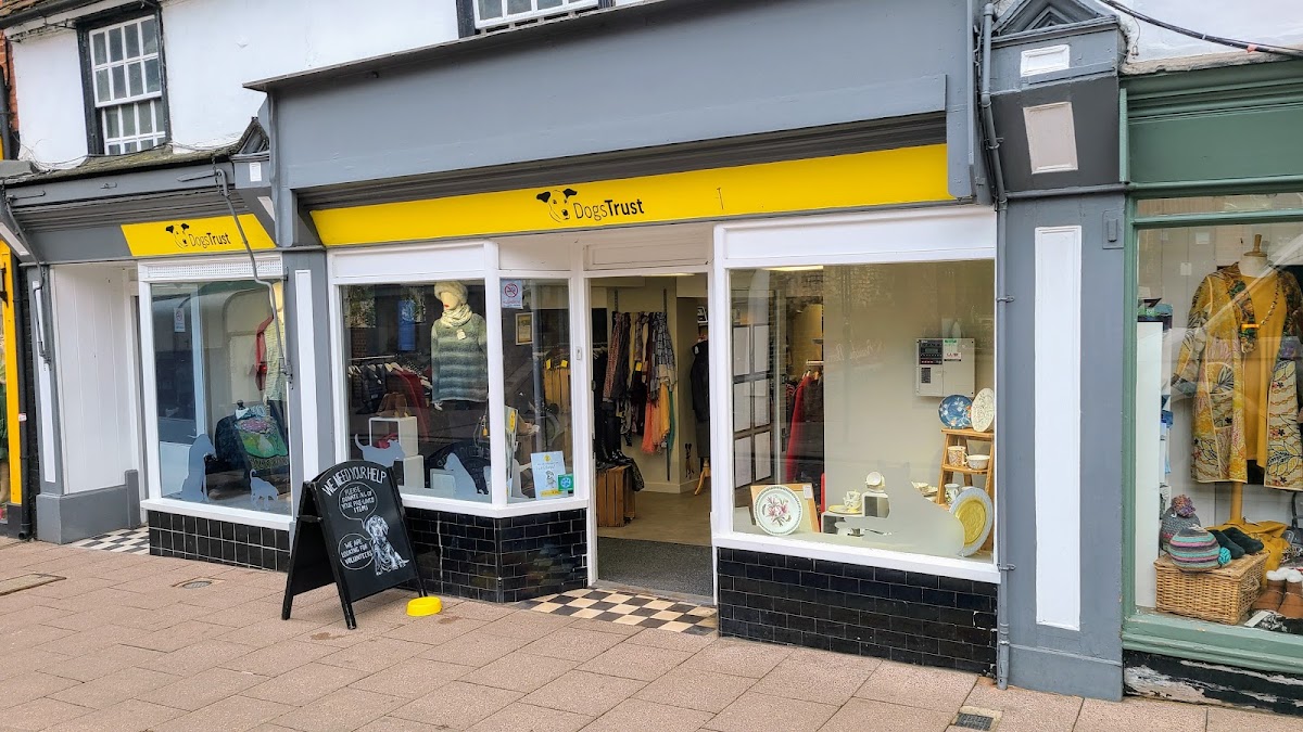 Dogs Trust Bury St Edmunds Charity Shop