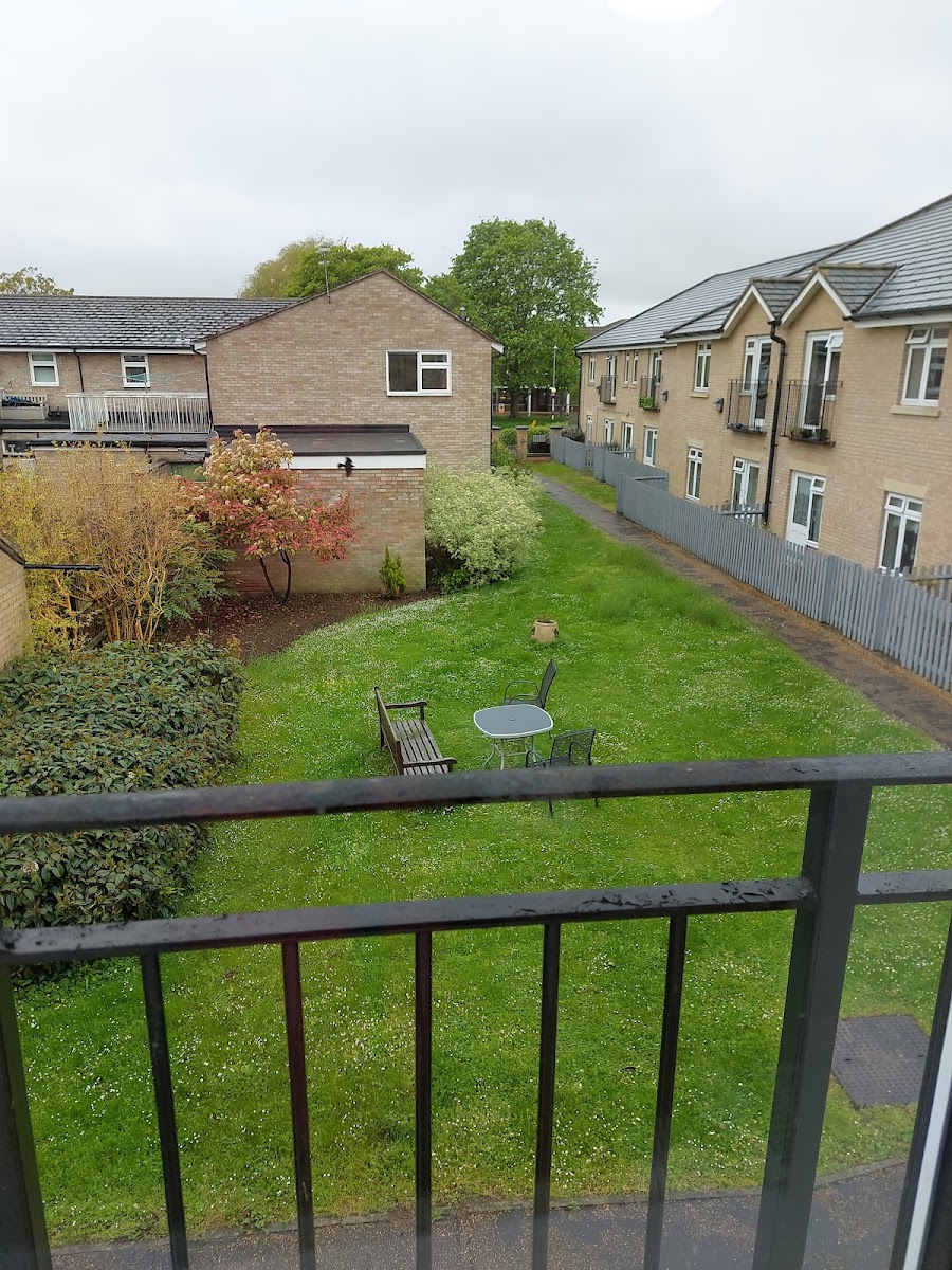 Dunstan Court