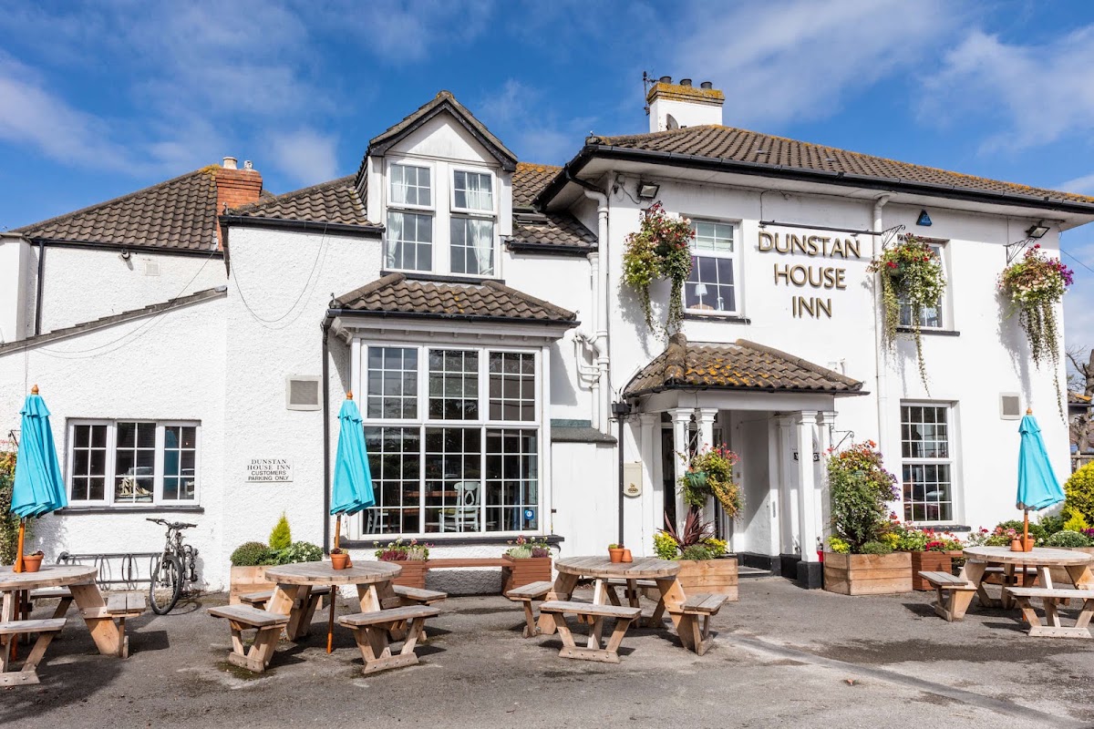 Dunstan House Inn (Hotel)