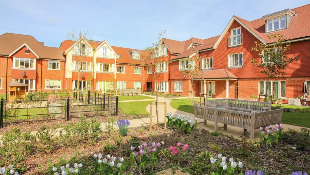 Hampshire Lakes retirement village