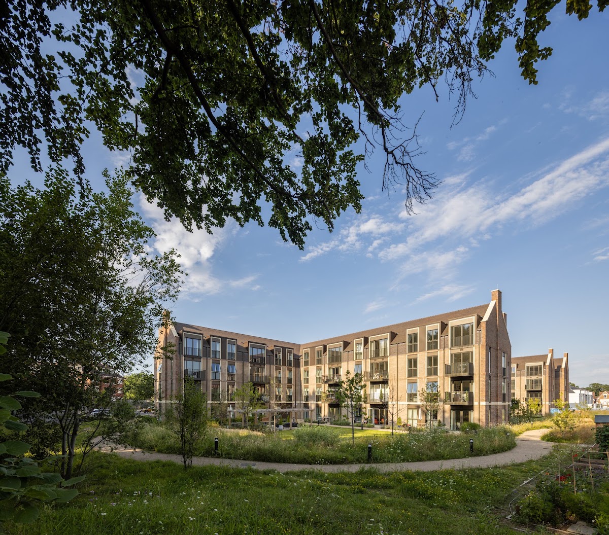 Highfields (Sherwood Manor), West Byfleet