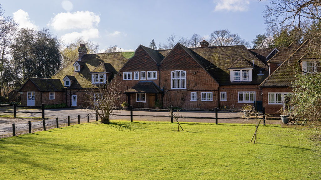 Manor Barn Nursing Home