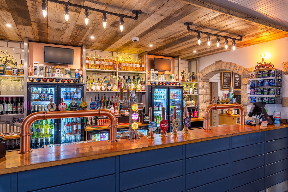 Martin’s Bar & Restaurant