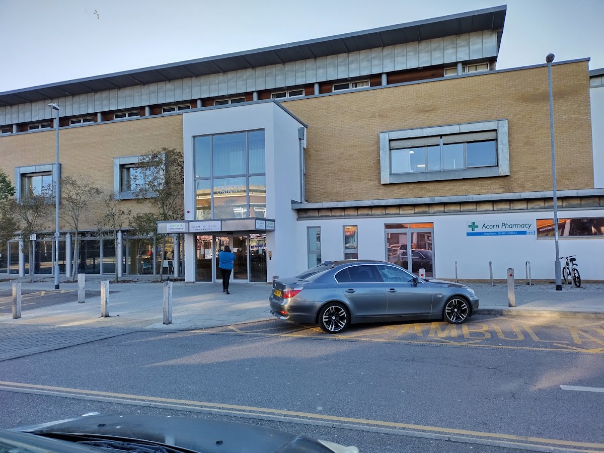 Oak Tree Centre