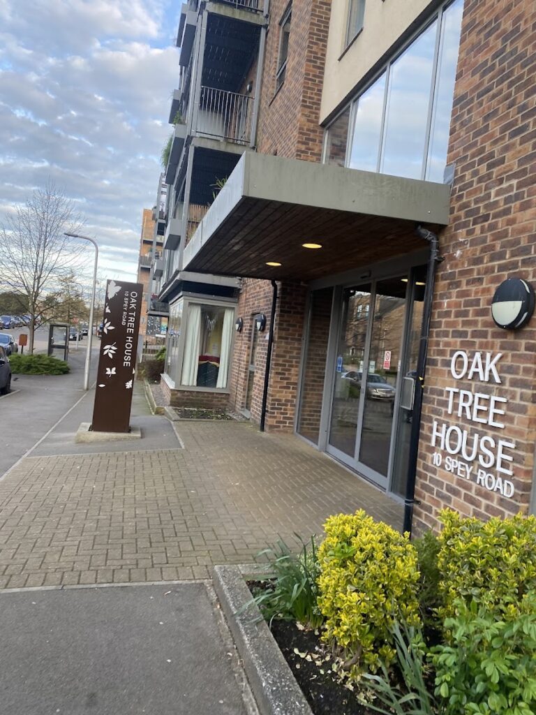 Oak Tree House