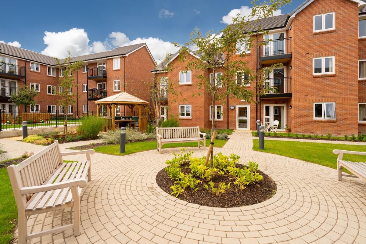 Oakhill Place – Retirement Living Plus – McCarthy & Stone