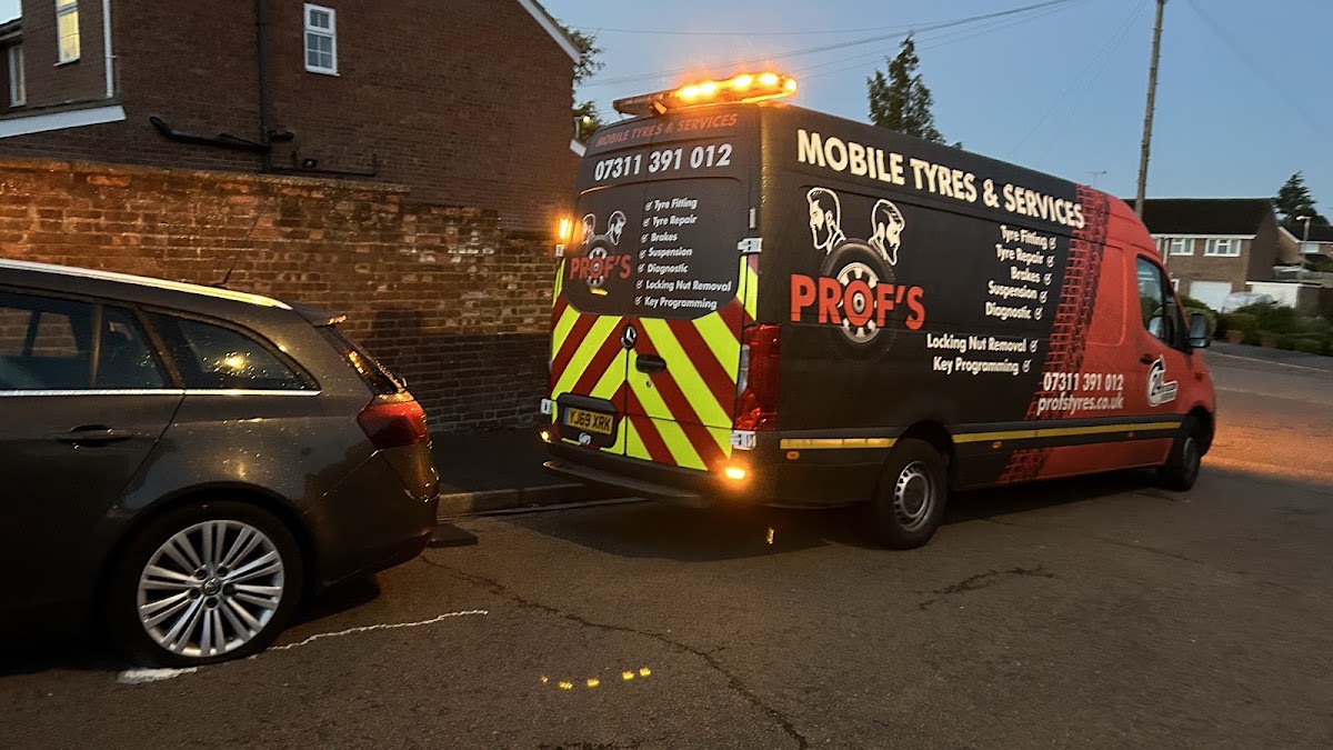 Prof’s Mobile Tyre