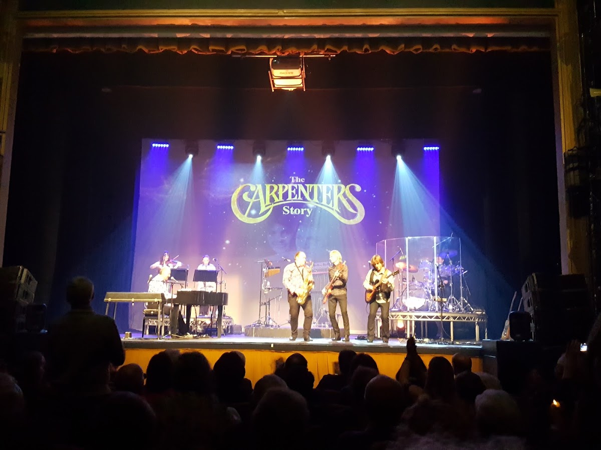 Queen’s Theatre