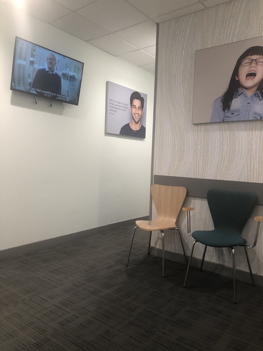 Specsavers Opticians and Audiologists – Bracknell