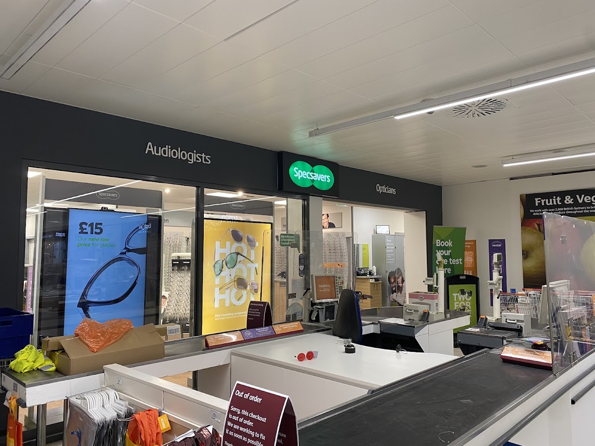 Specsavers Opticians and Audiologists – Calcot Sainsbury’s