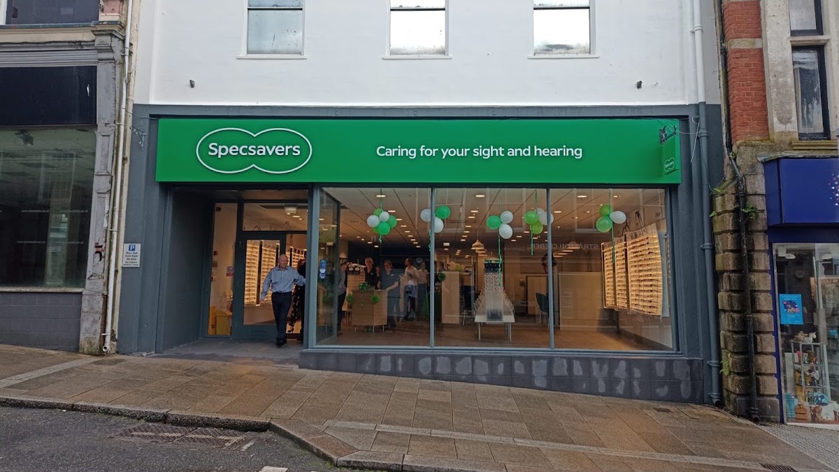Specsavers Opticians and Audiologists – Redruth
