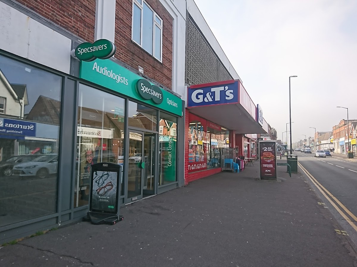 Specsavers Opticians and Audiologists – Winton
