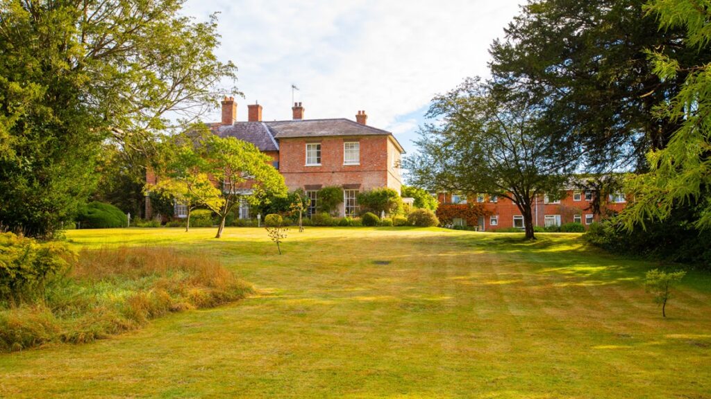 The Lawn Care Home – Friends of the Elderly