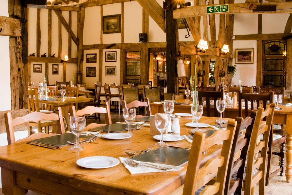 The Oak Barn Bar & Restaurant