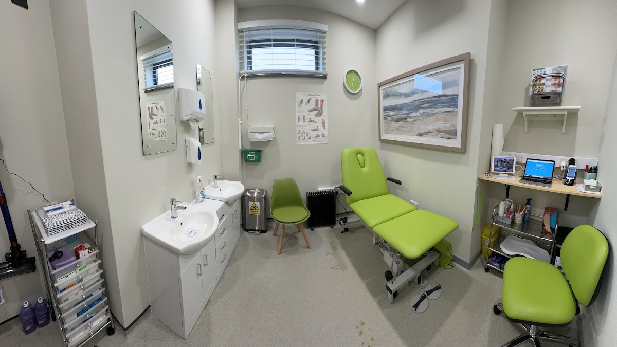 The Orchard Clinic – Podiatry/Chiropody, Osteopathy, Paediatric/Cranial Osteopathy & Sports & Pregnancy Massage Appointments