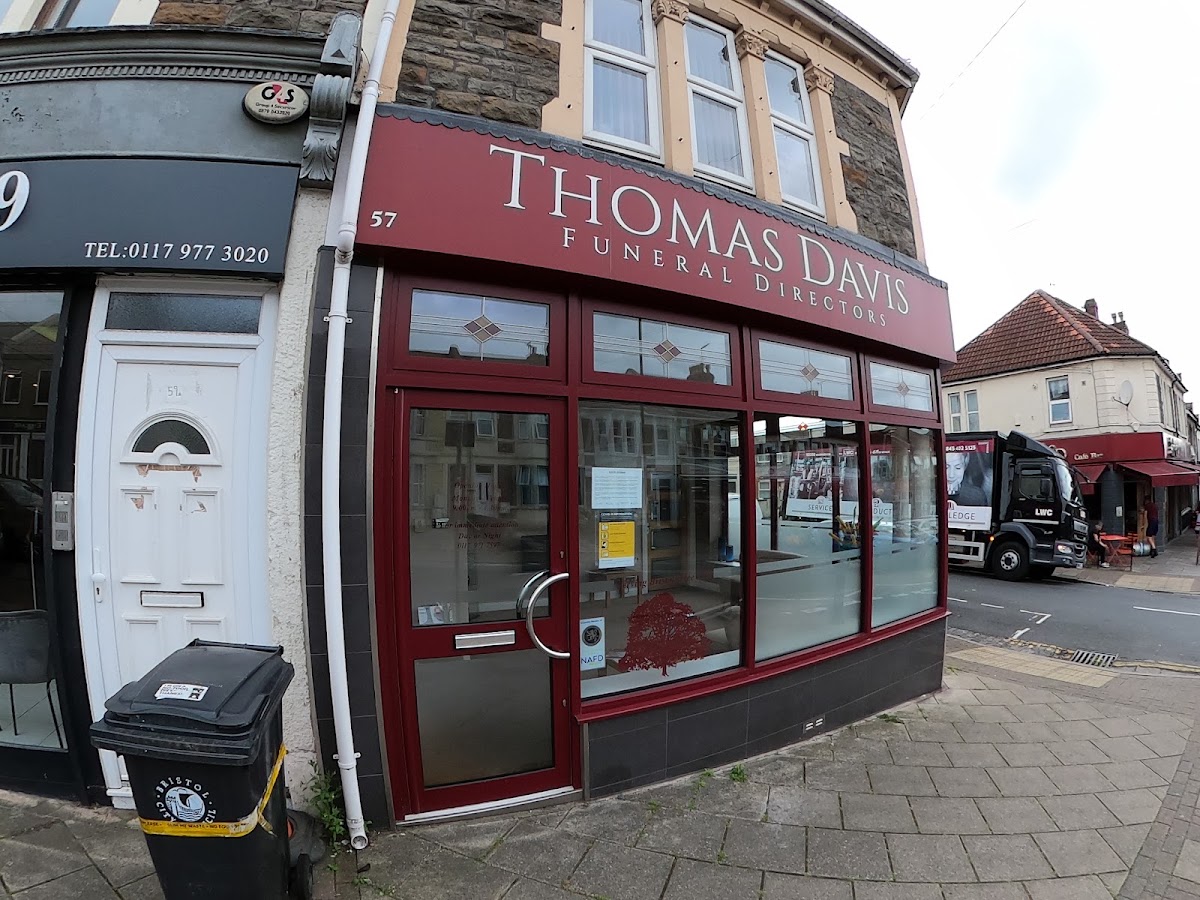 Thomas Davis Funeral Directors