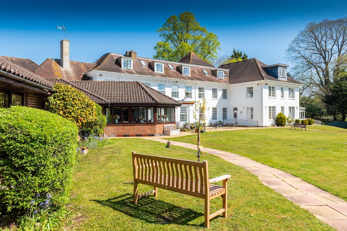 Warren Lodge Care Centre