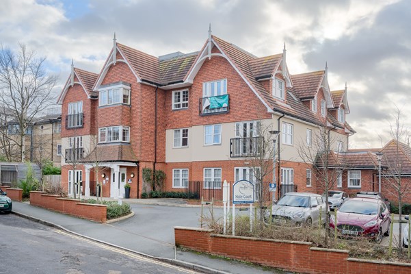 Abbeyfield, Hale Court