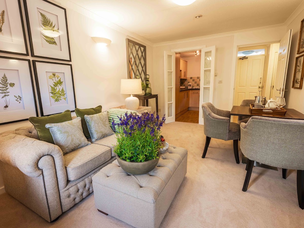 Barchester – Red Oaks Care Home