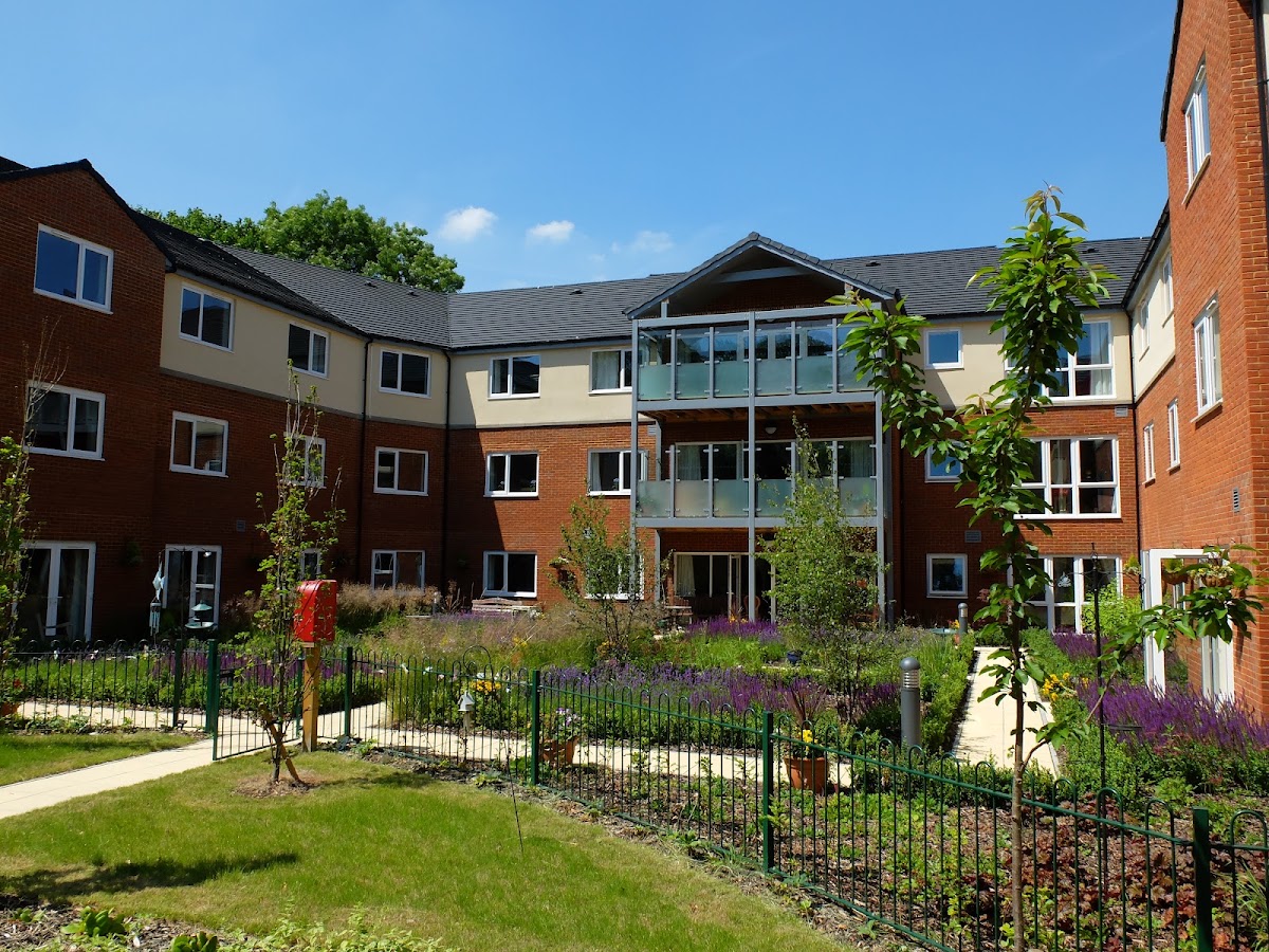 Barnes Lodge Care Home – Avante Care & Support