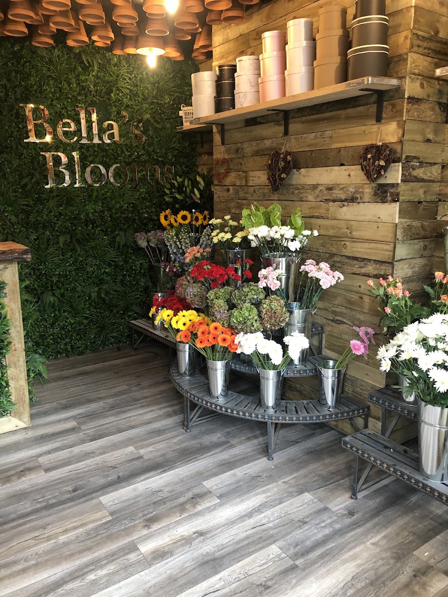 Bella’s Blooms