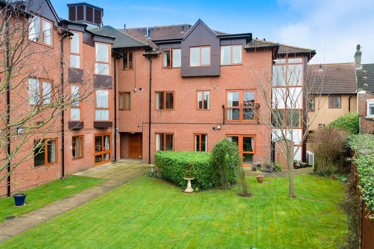 Cathedral Green Court