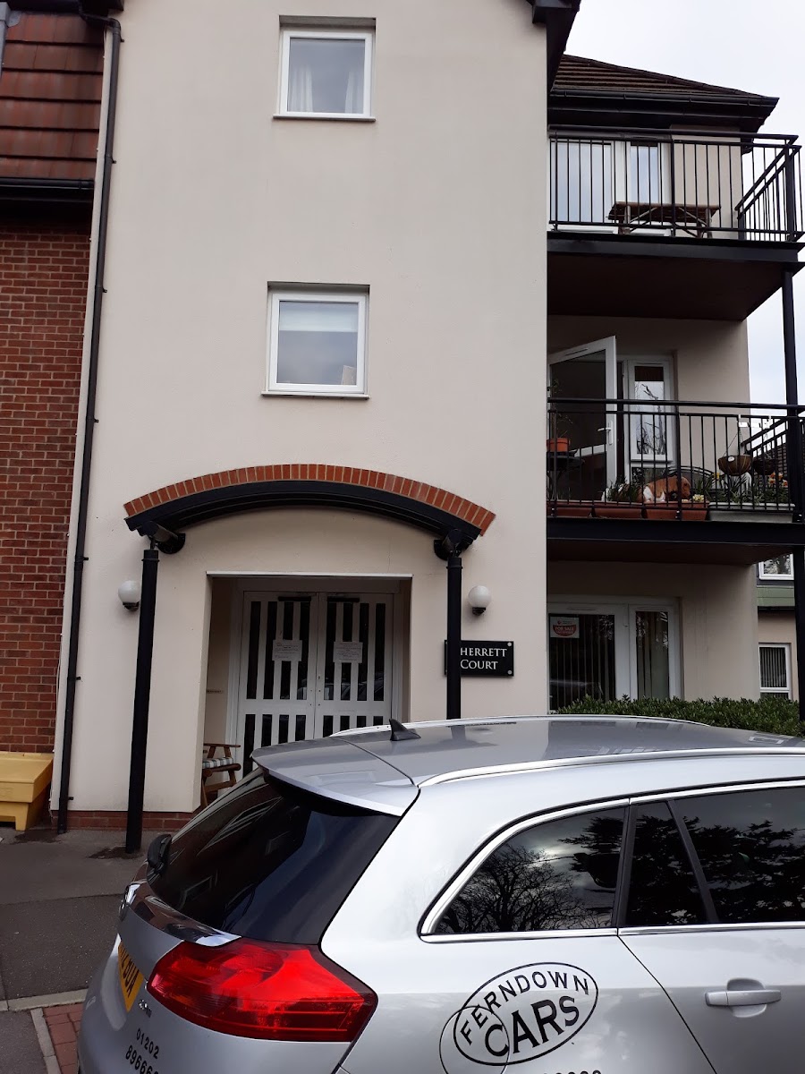 Cherrett Court – Retirement Living Plus – McCarthy & Stone