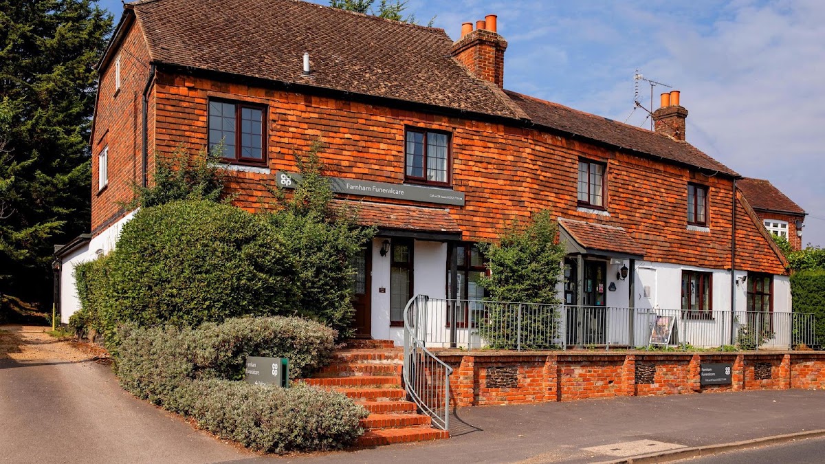 Co-op Funeralcare, Farnham