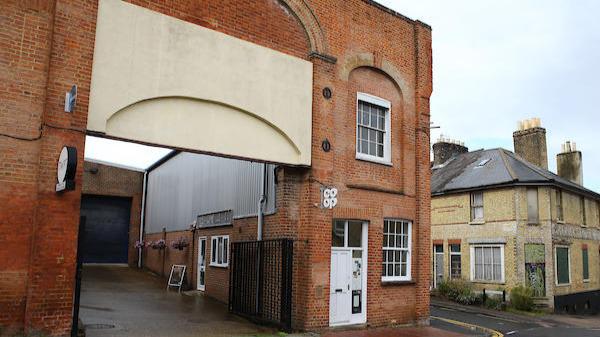 Co-op Funeralcare, Tunbridge Wells
