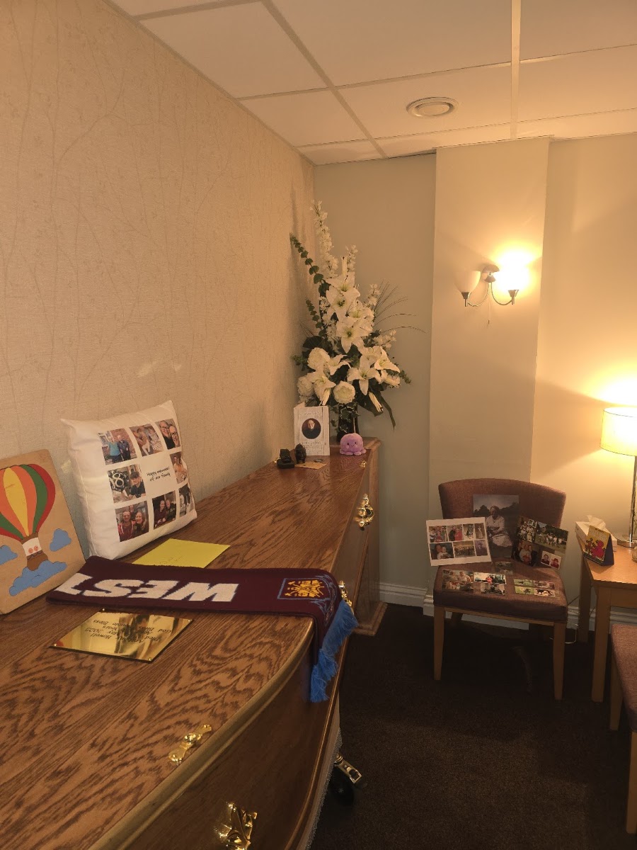 Co-op Funeralcare, Woodhatch