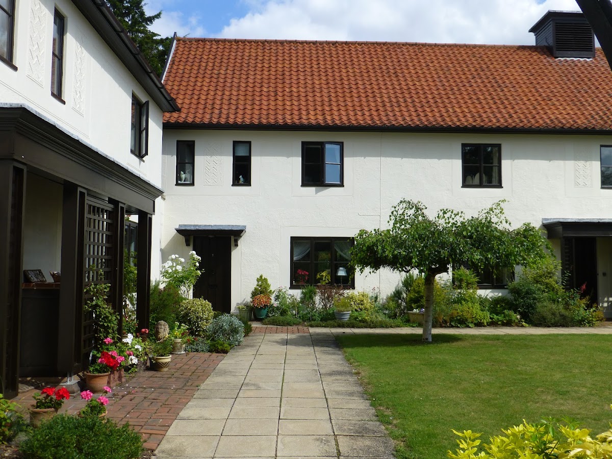 Cognatum Retirement Property : Hasells Courtyard
