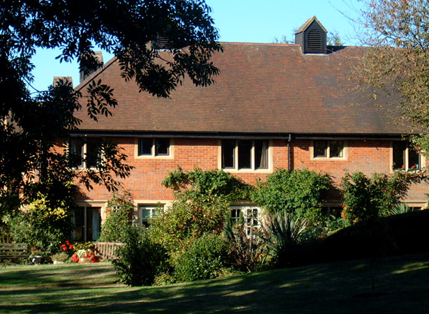 Cognatum Retirement Property : Manor Court Estate
