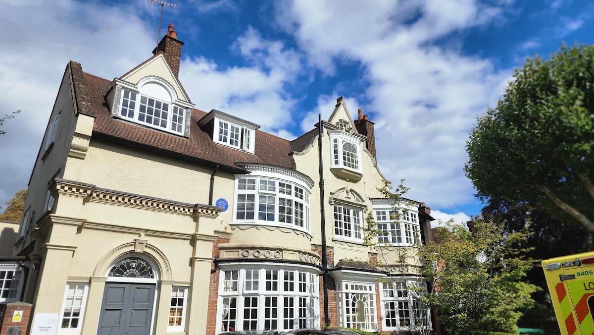 Compton Lodge