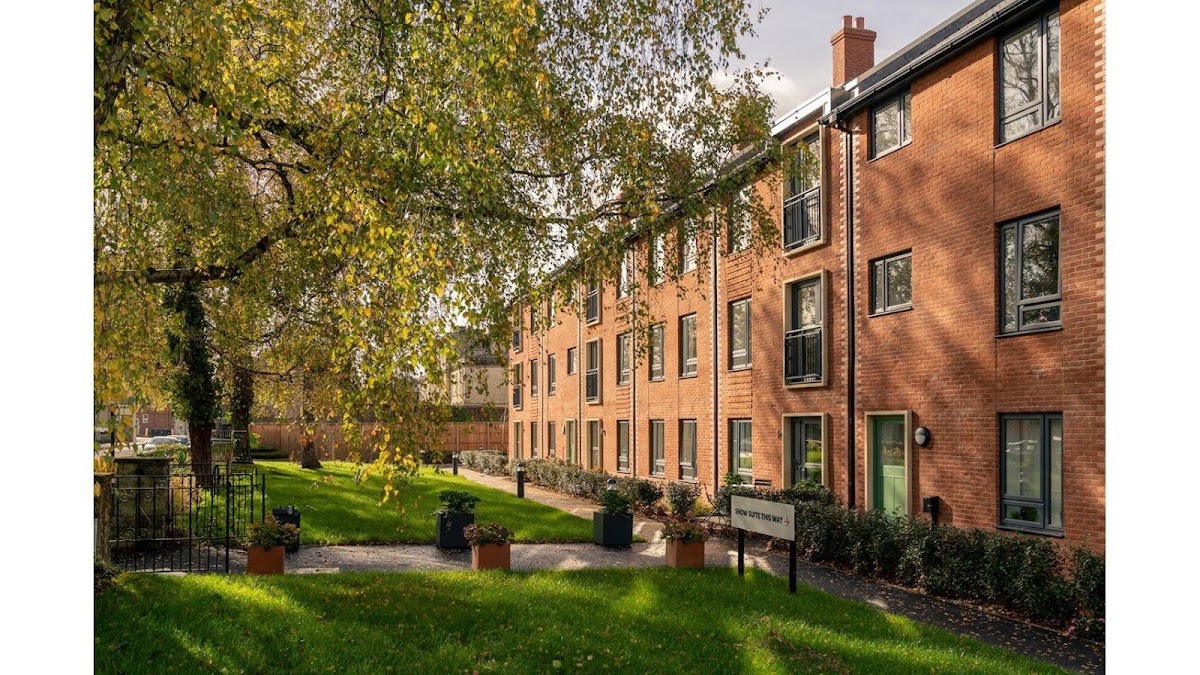 Crescent Place – Retirement Living – McCarthy & Stone