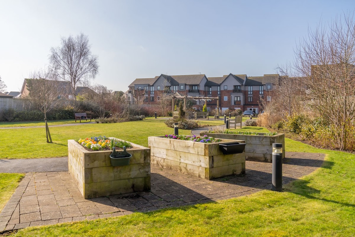 Crocus Court – Retirement Living PLUS – McCarthy & Stone