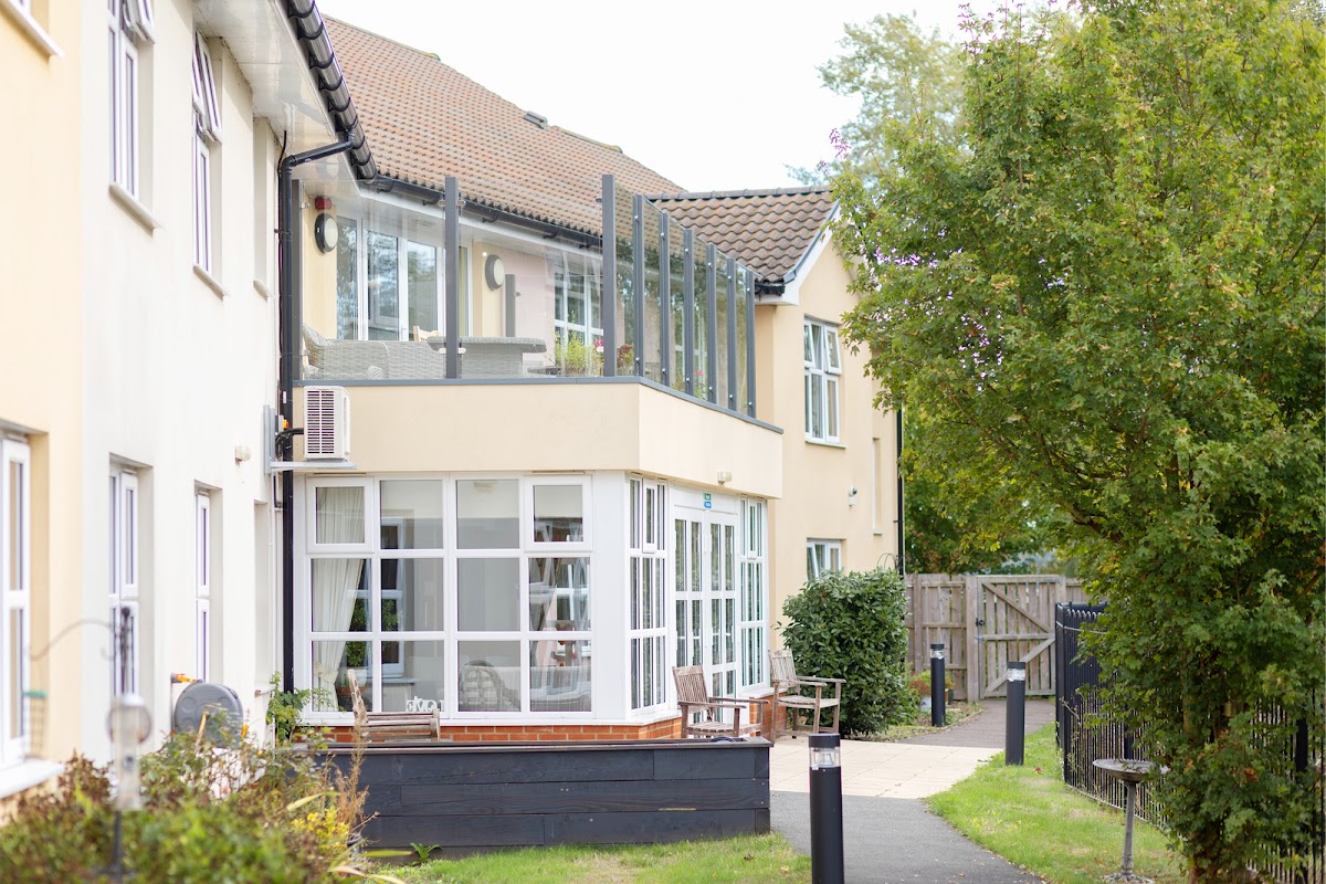 De Lucy House Care Home