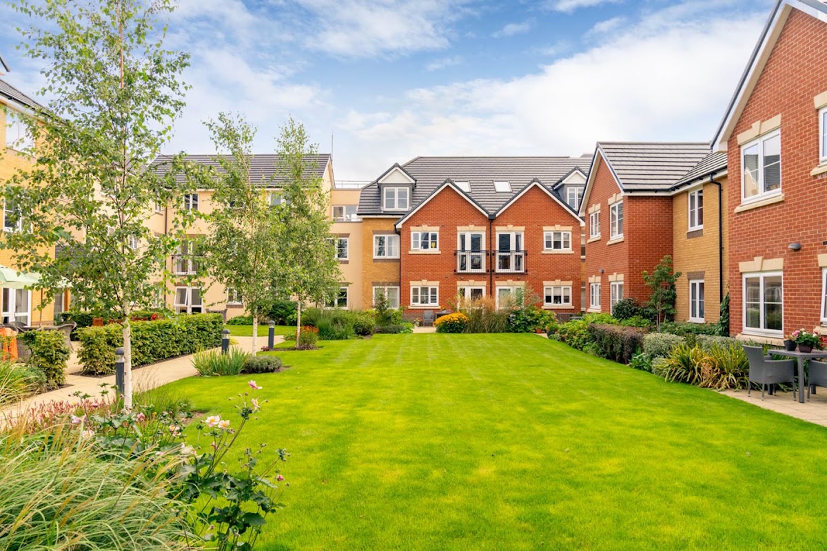 Edward Place – Retirement Living Plus – McCarthy & Stone