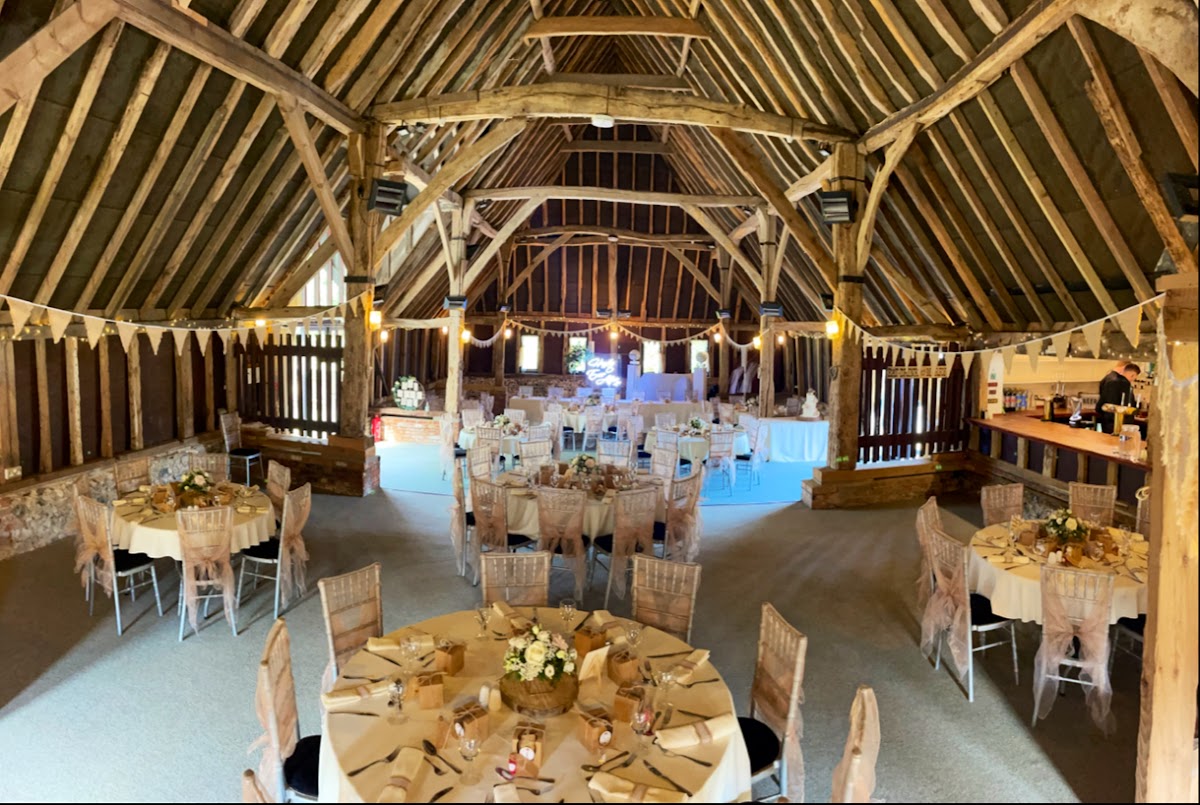 Farthingloe Barn