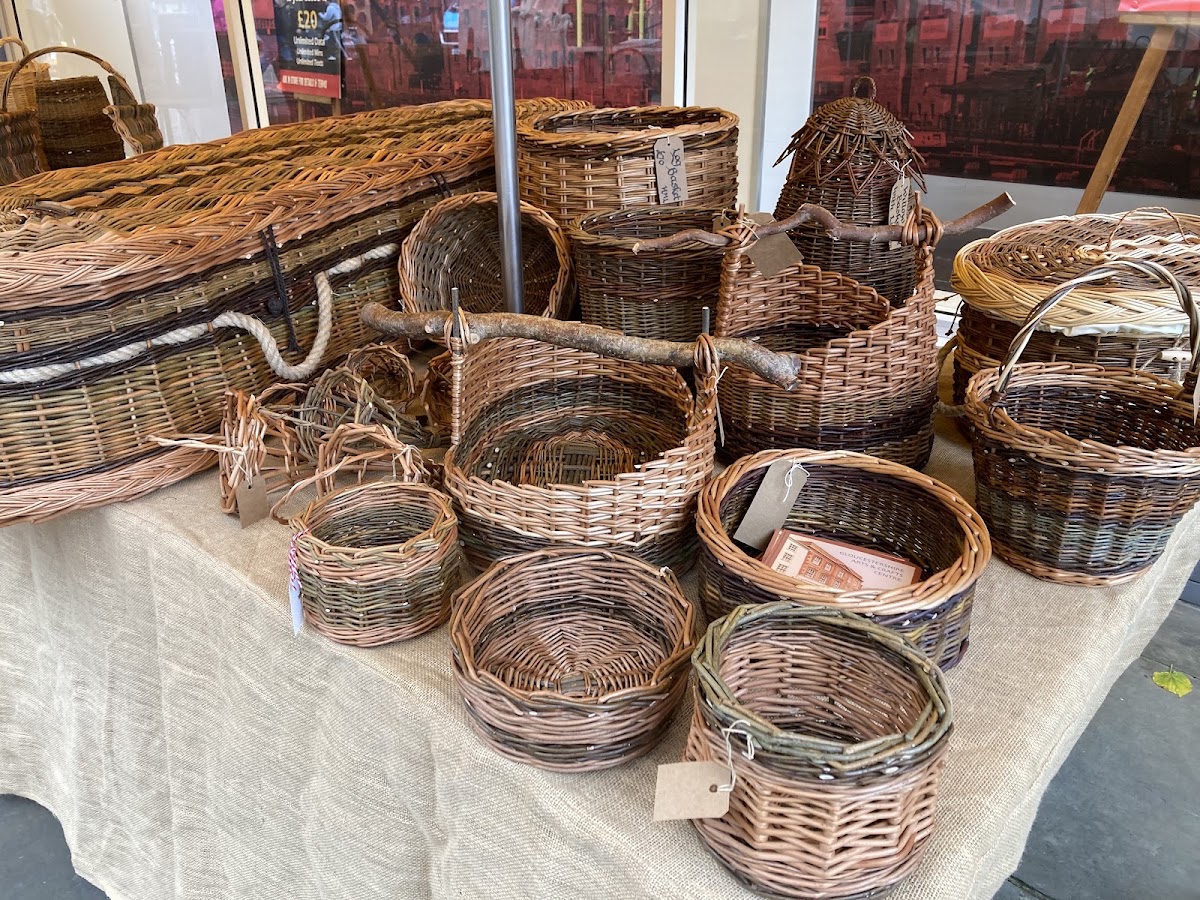 Gloucester Willow Coffins